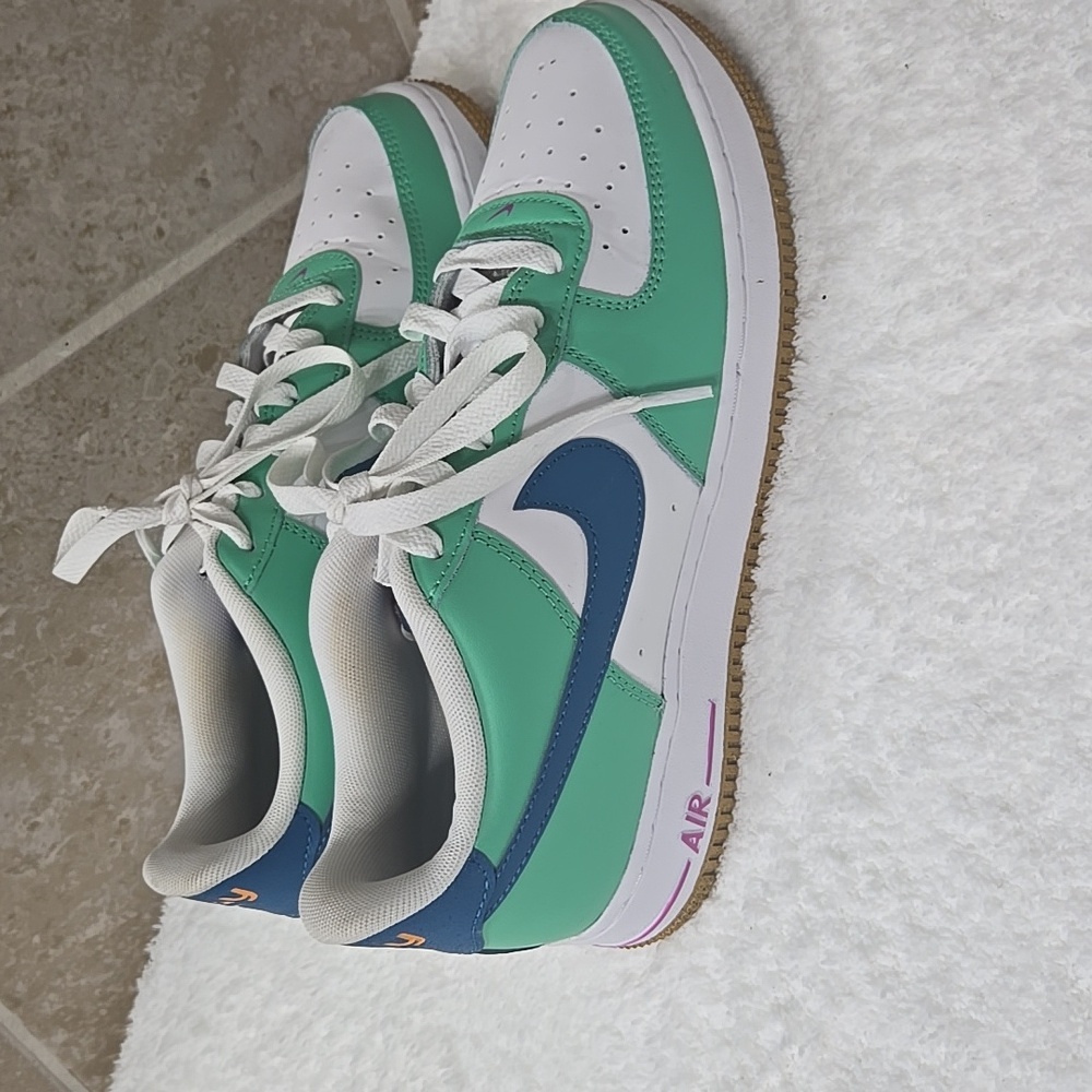 Nike Air Force Ones - Picture 2 of 5